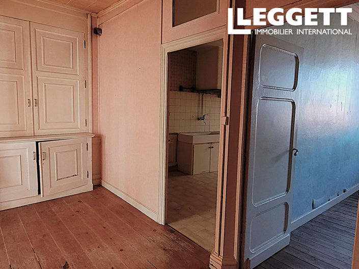 Image No.8-3 Bed House for sale