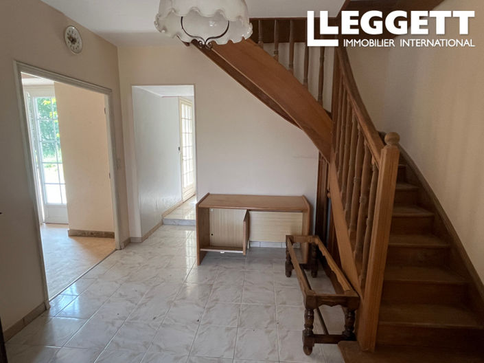 Image No.5-6 Bed House for sale