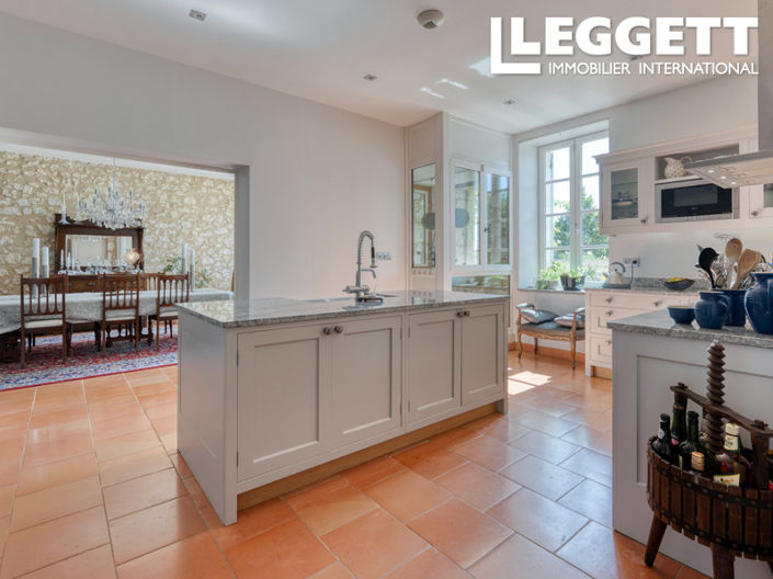 Image No.3-9 Bed House for sale