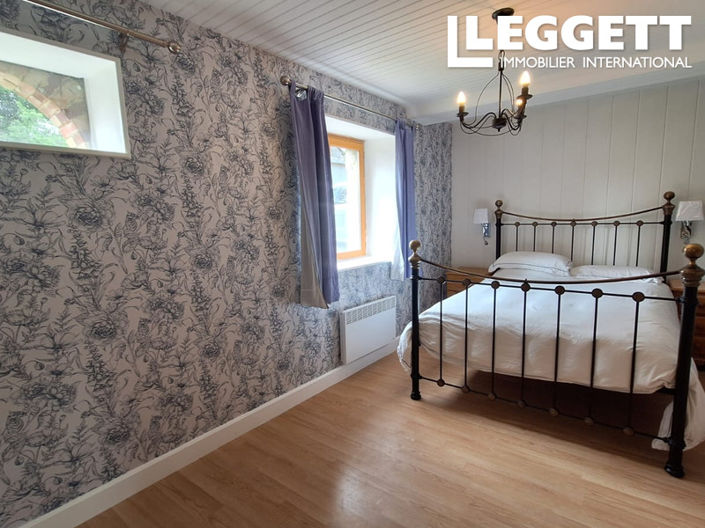 Image No.7-4 Bed House for sale