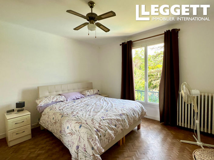 Image No.10-6 Bed House for sale