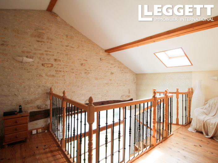 Image No.9-4 Bed House for sale