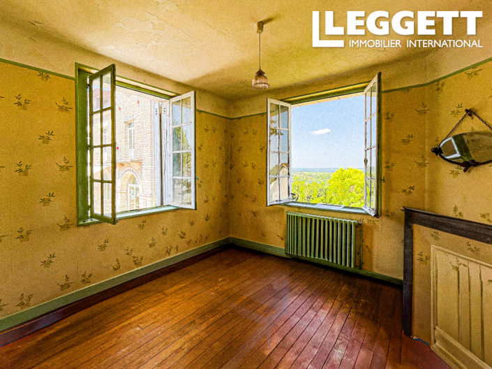 Image No.6-5 Bed House for sale