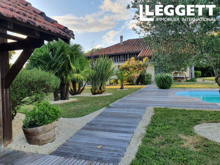 Image No.4-6 Bed House for sale