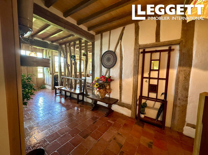 Image No.7-6 Bed House for sale