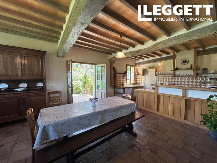 Image No.9-6 Bed House for sale