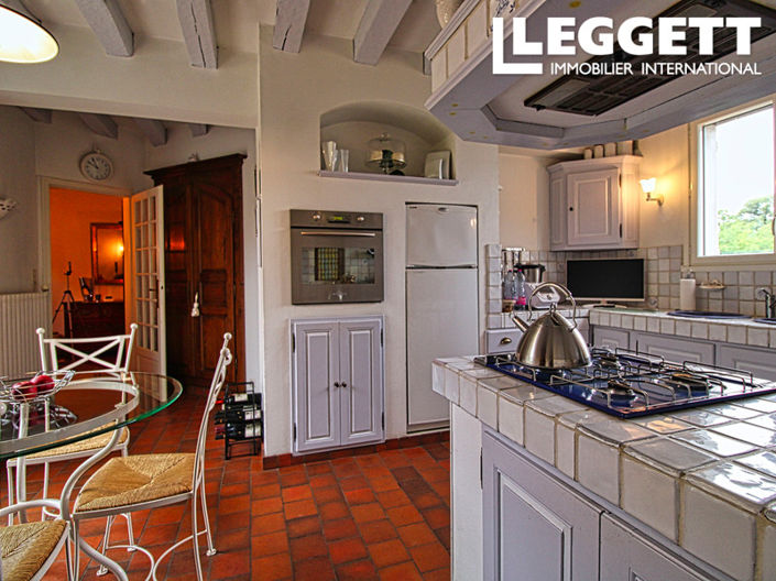 Image No.10-3 Bed House for sale