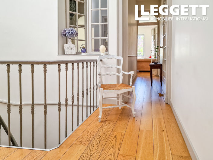 Image No.3-4 Bed House for sale