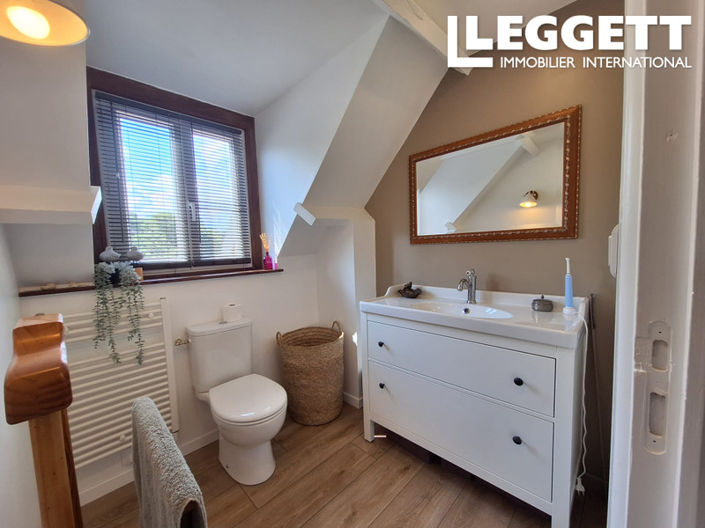 Image No.10-3 Bed House for sale