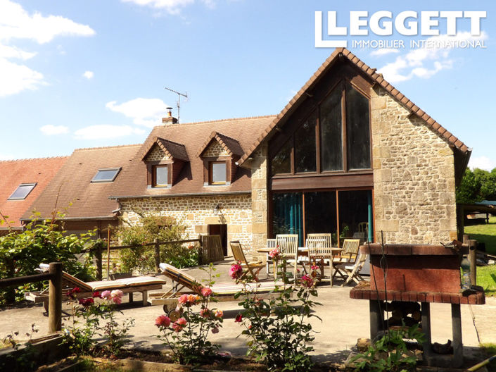 Image No.1-5 Bed House for sale