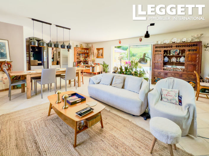 Image No.4-4 Bed House for sale