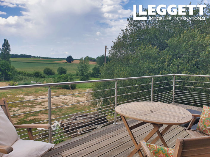 Image No.8-4 Bed House for sale