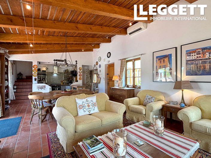 Image No.3-4 Bed House for sale