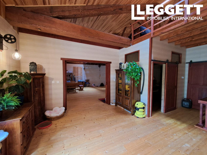 Image No.5-2 Bed House for sale