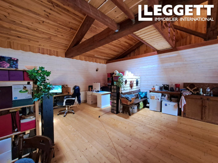 Image No.6-2 Bed House for sale