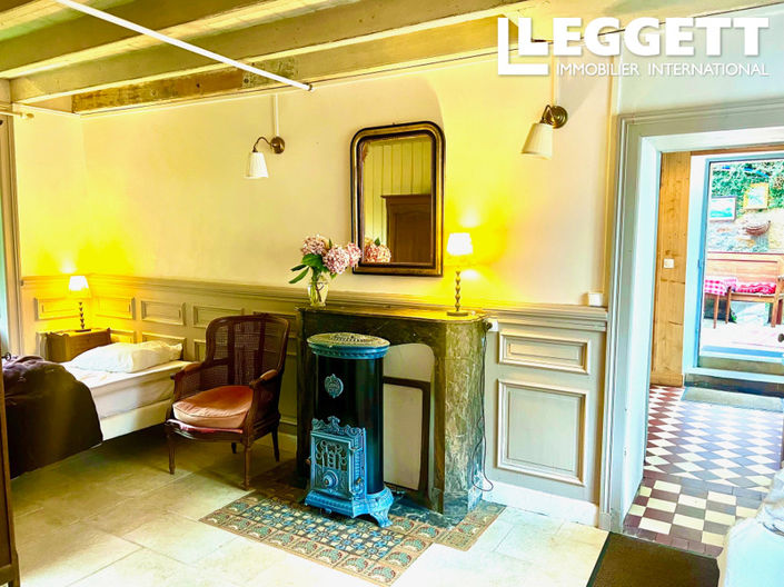 Image No.6-4 Bed House for sale