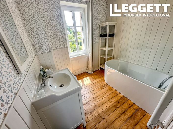 Image No.9-4 Bed House for sale