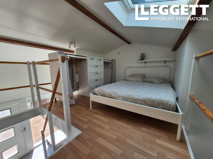 Image No.10-5 Bed House for sale