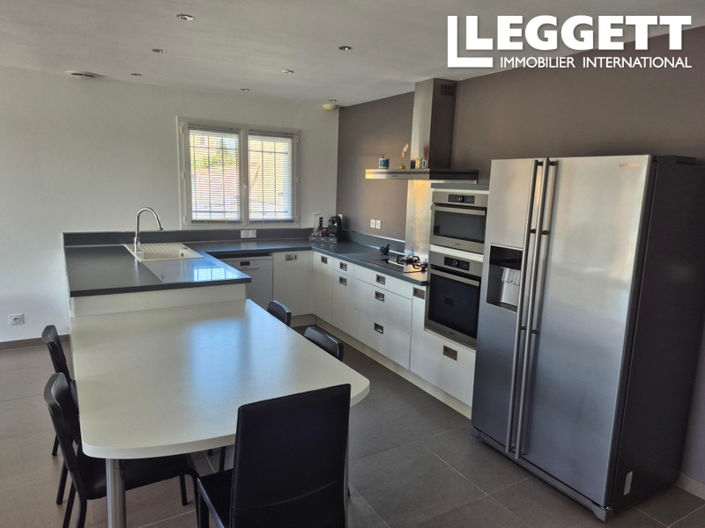 Image No.3-5 Bed House for sale