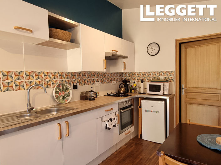 Image No.1-4 Bed House for sale