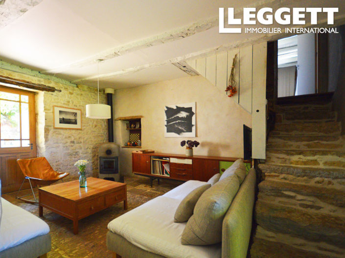 Image No.8-2 Bed House for sale