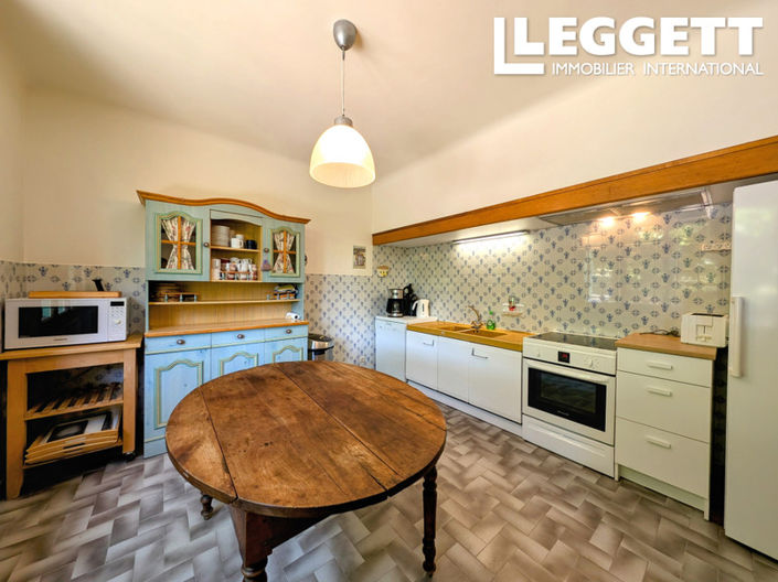 Image No.6-6 Bed House for sale