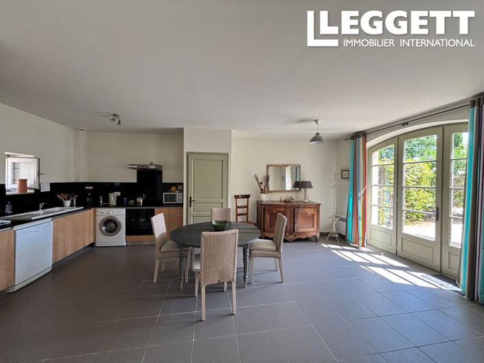 Image No.9-25 Bed House for sale