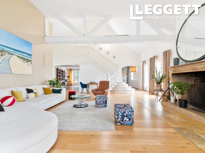 Image No.3-5 Bed House for sale