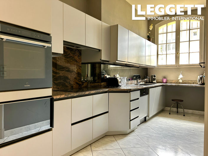 Image No.6-3 Bed House for sale