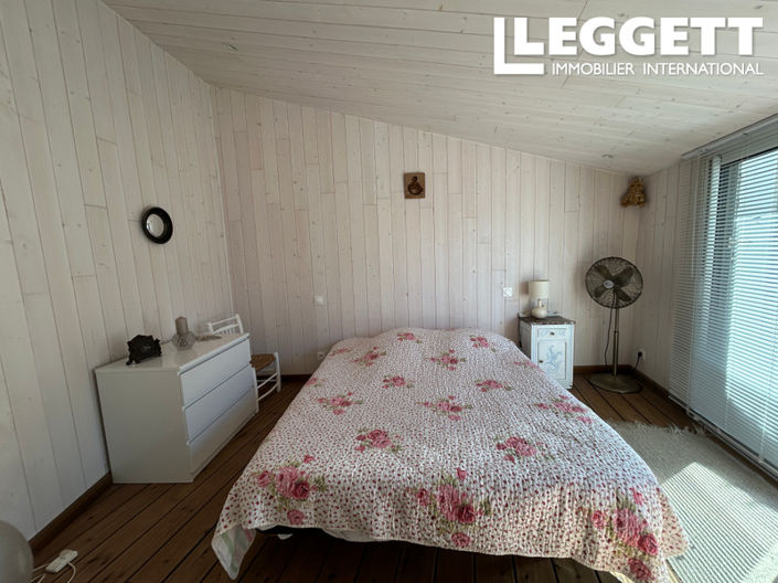 Image No.10-2 Bed House for sale