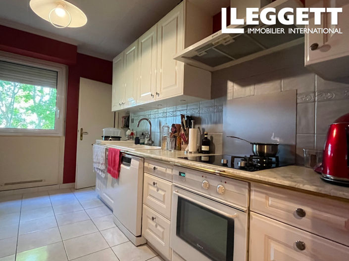 Image No.5-2 Bed Apartment for sale