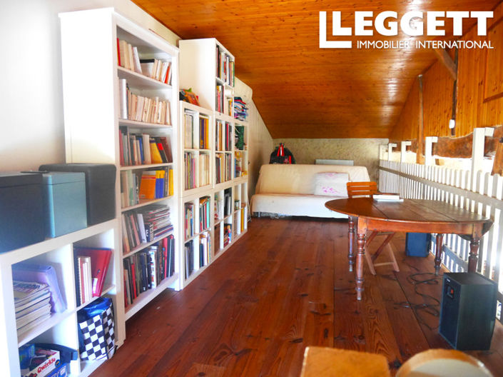 Image No.5-5 Bed House for sale