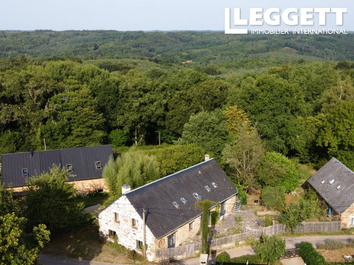 Image No.1-9 Bed House for sale