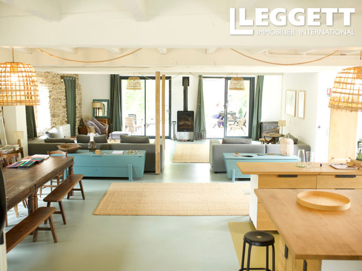 Image No.7-9 Bed House for sale