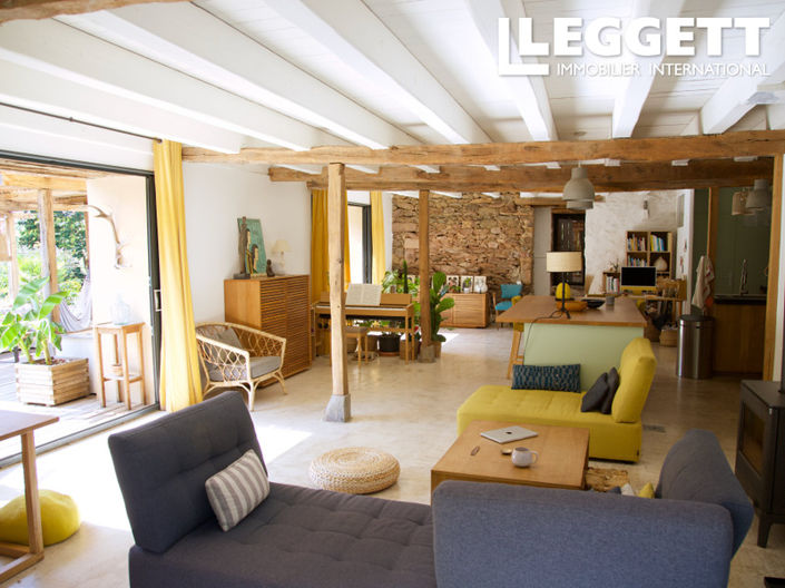 Image No.8-9 Bed House for sale