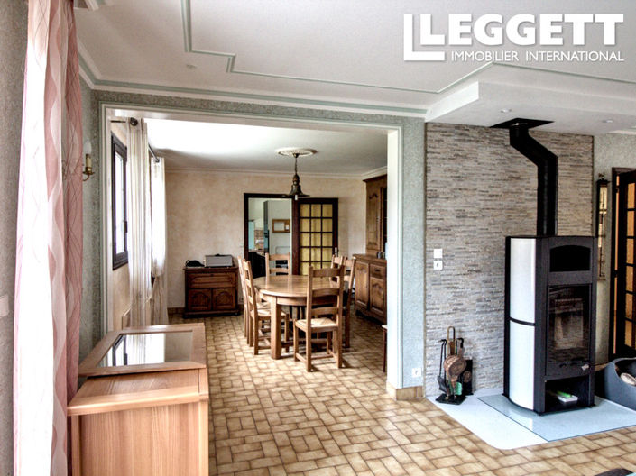 Image No.3-4 Bed House for sale