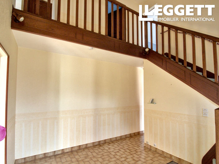 Image No.6-4 Bed House for sale