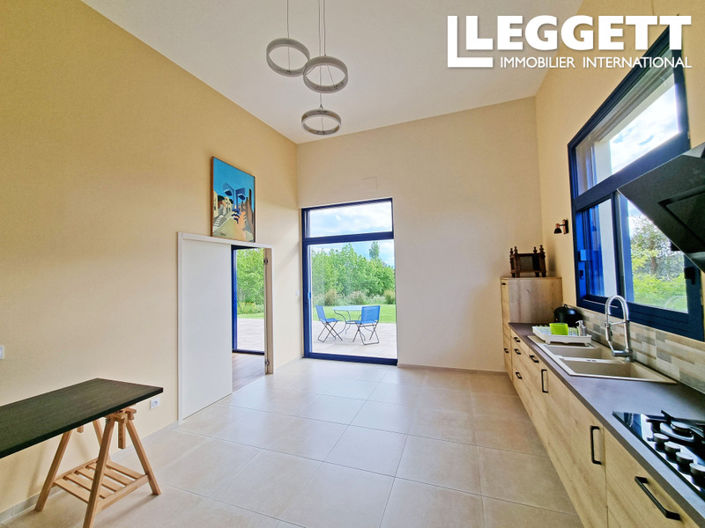 Image No.5-1 Bed House for sale