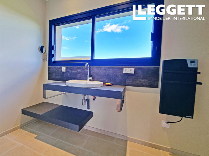 Image No.9-1 Bed House for sale