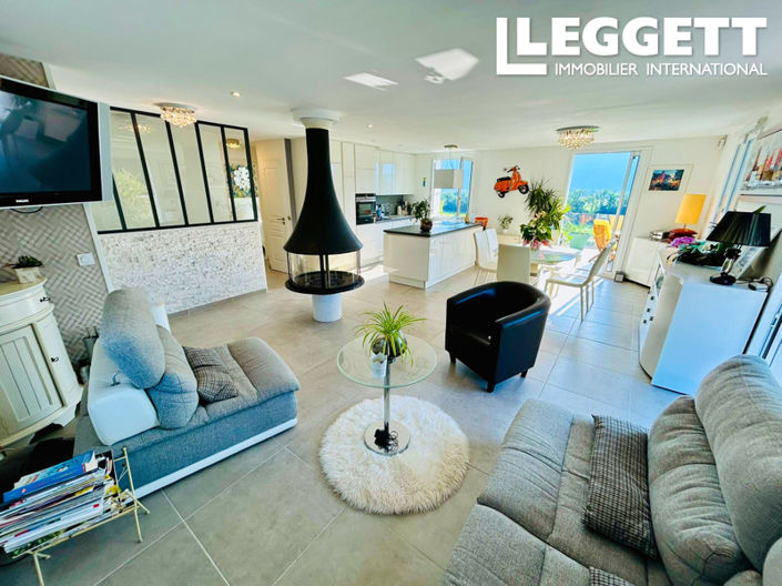 Image No.6-4 Bed House for sale