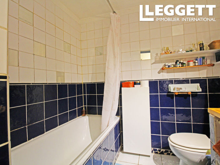 Image No.10-5 Bed House for sale