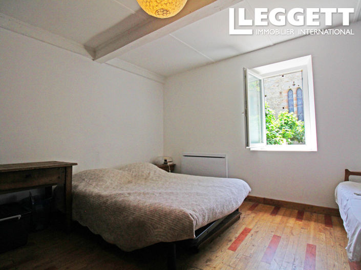 Image No.7-5 Bed House for sale