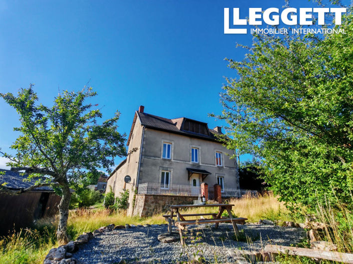 Image No.1-4 Bed House for sale