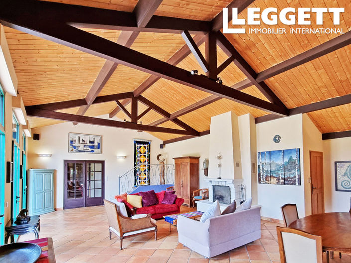 Image No.4-5 Bed House for sale