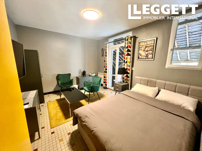 Image No.7-4 Bed House for sale