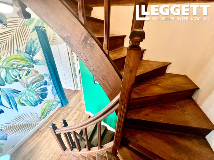 Image No.8-4 Bed House for sale