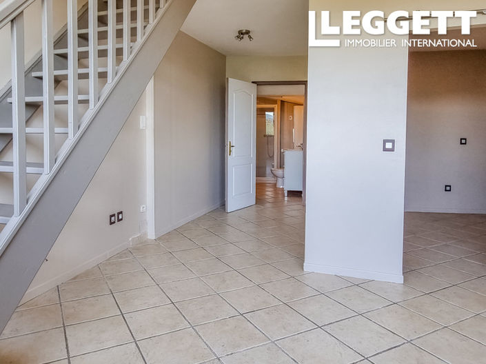 Image No.7-2 Bed House for sale