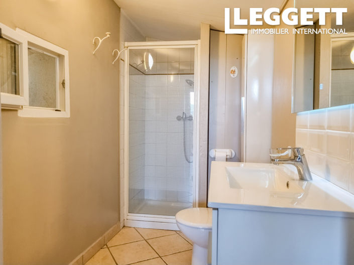 Image No.9-2 Bed House for sale