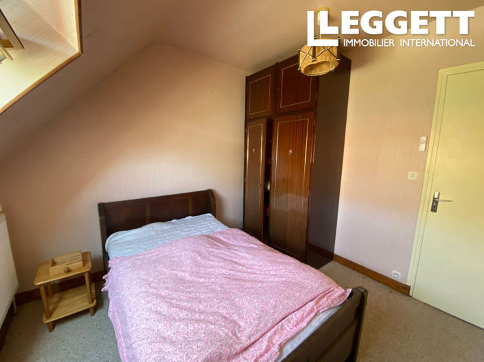 Image No.5-5 Bed House for sale