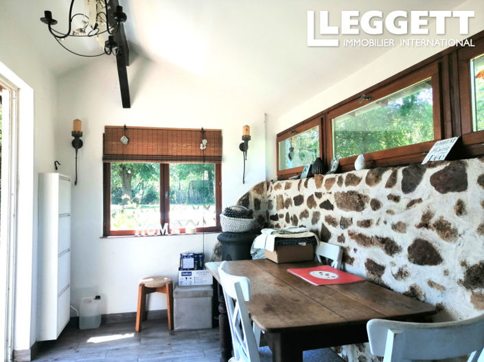 Image No.2-4 Bed House for sale